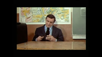 La Gifle de Claude  Pinoteau  1974 avec Lino Ventura, Annie Girardot, Isabelle Adjani, Francis Perrin)